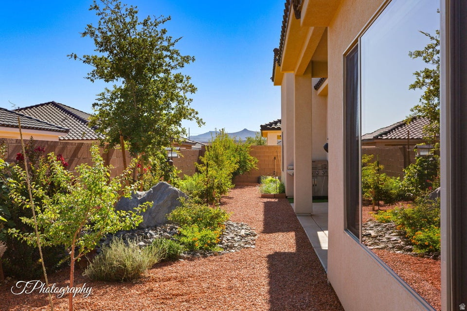 SEDERO AT DESERT SANDS 2 - Residential