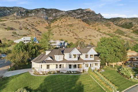 Tiny photo for 2910 FOOTHILL DR, Provo, UT 84604 (MLS # 2150794)