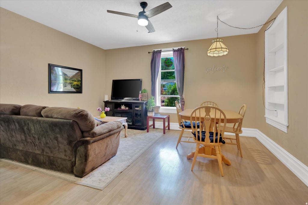 Photo of 282 S 200 W, Hyrum, UT 84319 (MLS # 2186104)