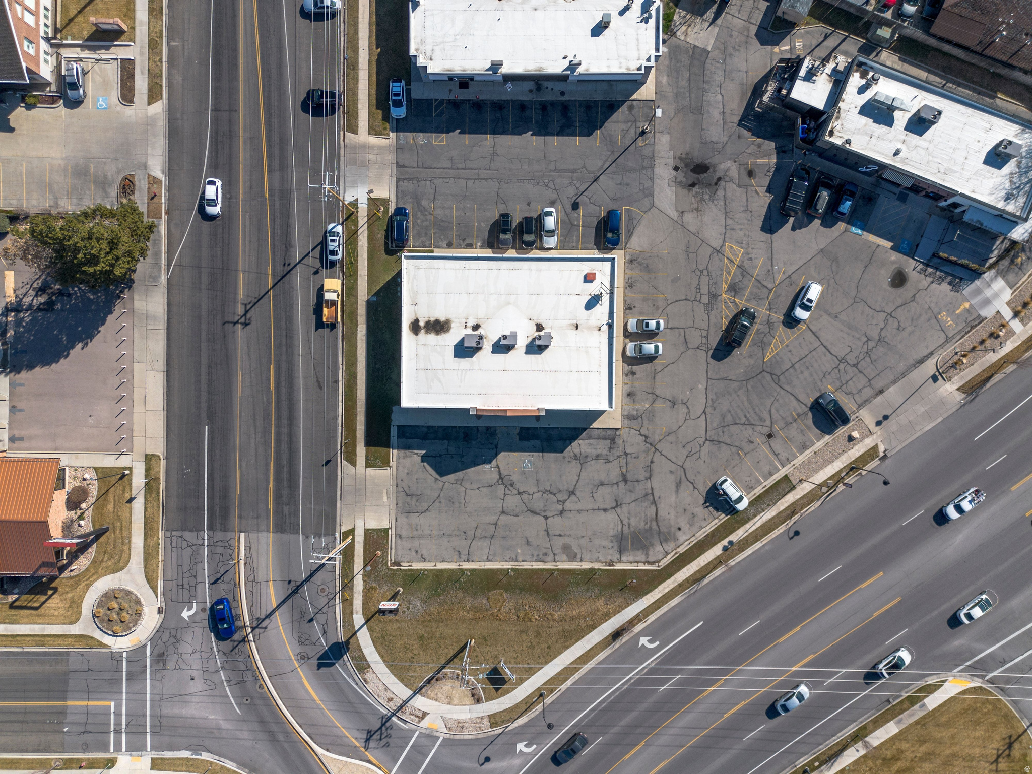 UTAH PLAZA - Commercial Sale