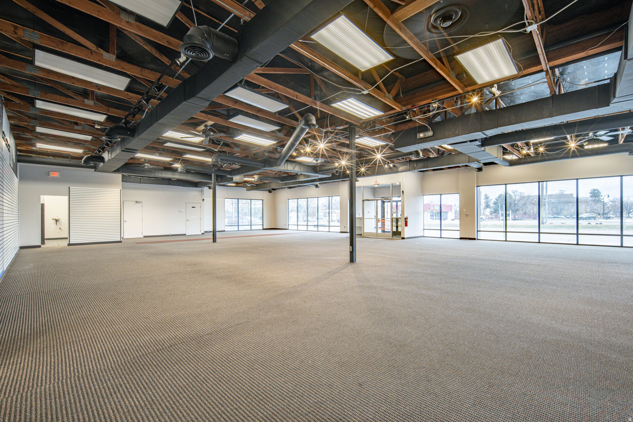 UTAH PLAZA - Commercial Sale