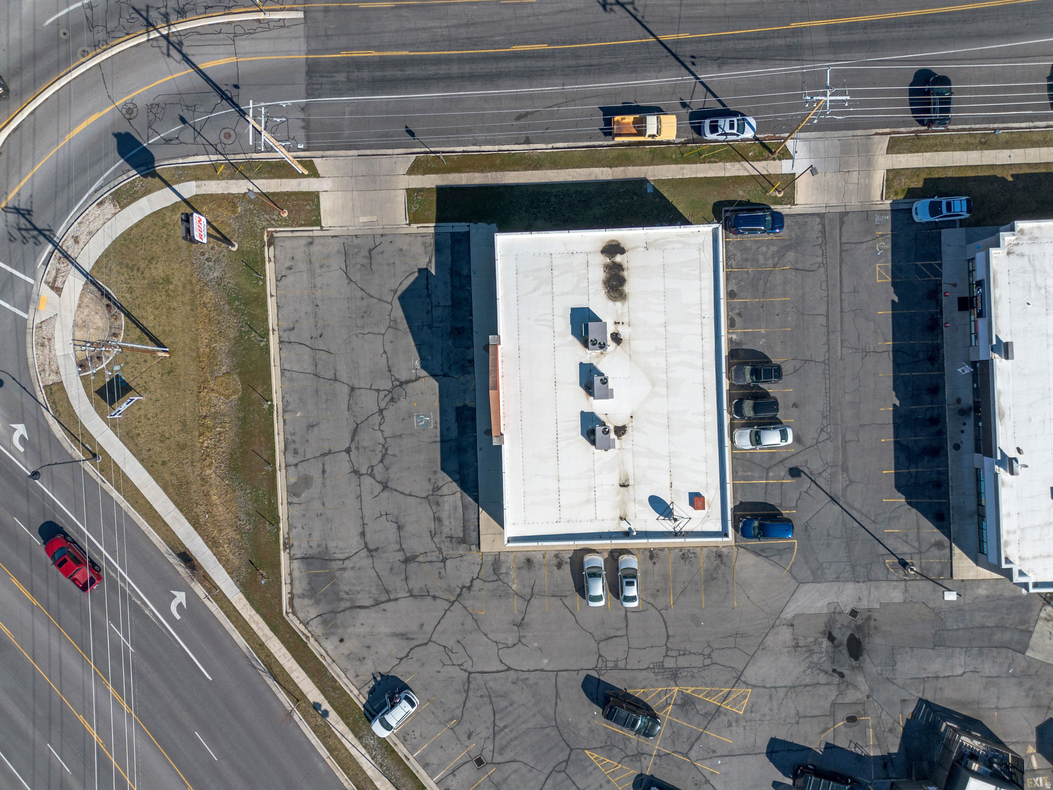 UTAH PLAZA - Commercial Sale