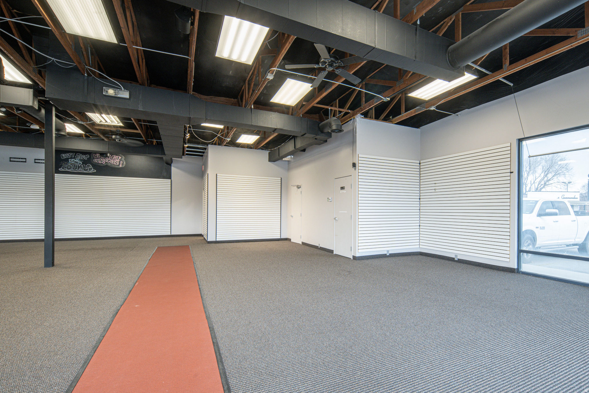 UTAH PLAZA - Commercial Sale