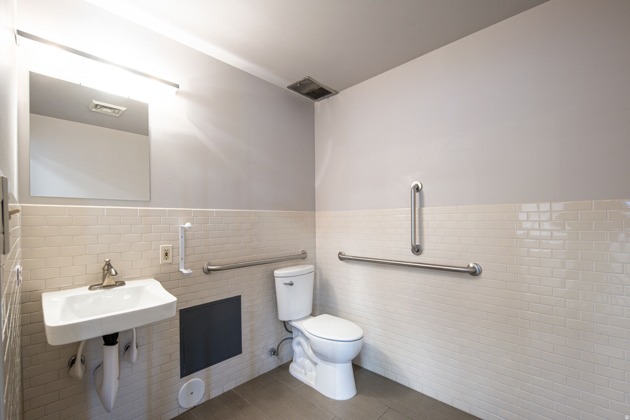 UTAH PLAZA - Commercial Sale