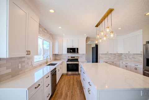Tiny photo for 11711 STONE CREST CIR, Riverton, UT 84065 (MLS # 2125185)