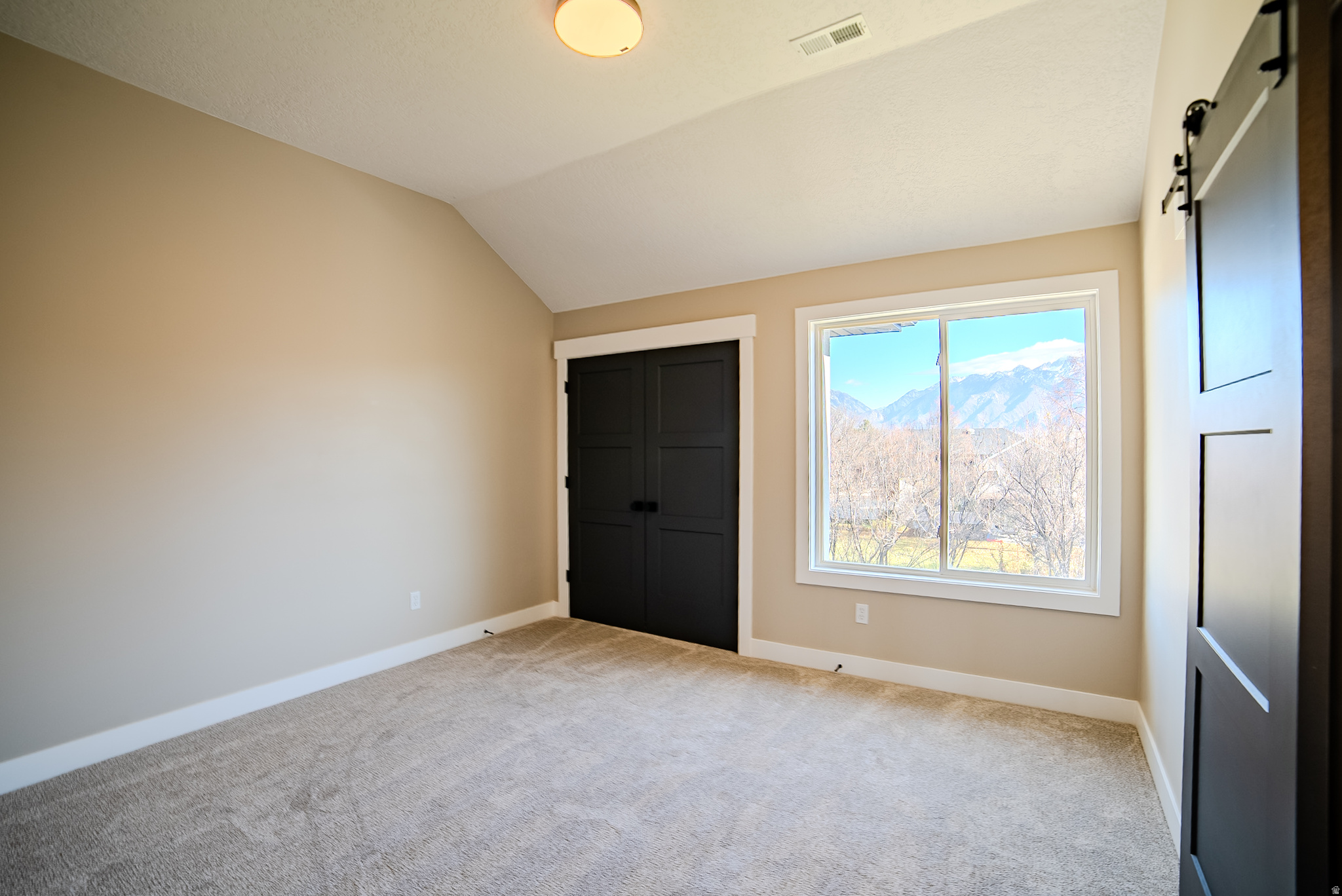 JORDAN MEADOW ESTATES - Residential