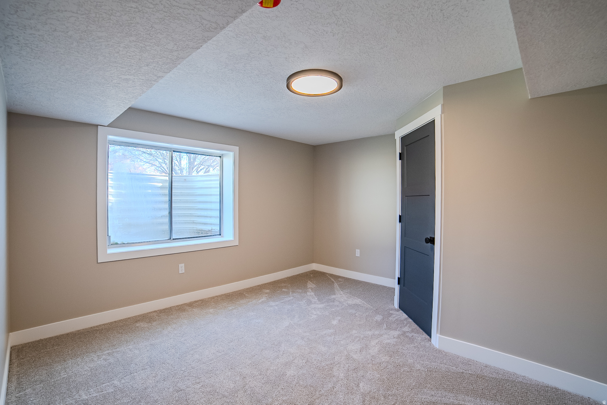 JORDAN MEADOW ESTATES - Residential