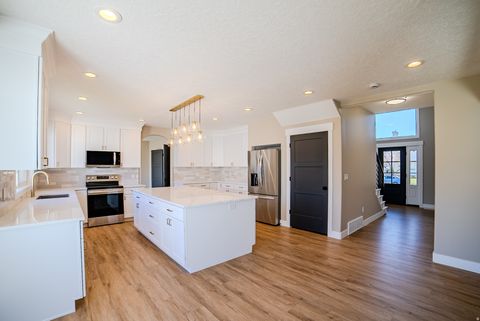 Tiny photo for 11711 STONE CREST CIR, Riverton, UT 84065 (MLS # 2125185)