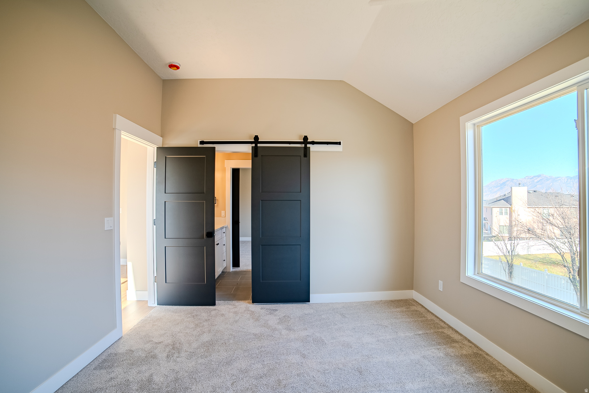 JORDAN MEADOW ESTATES - Residential