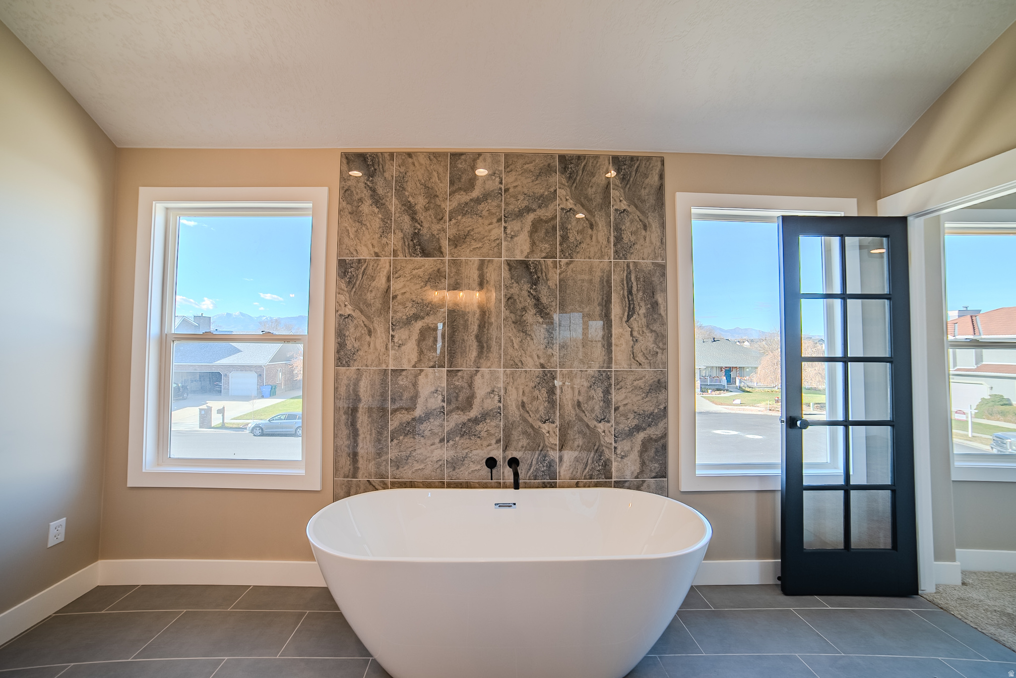 JORDAN MEADOW ESTATES - Residential