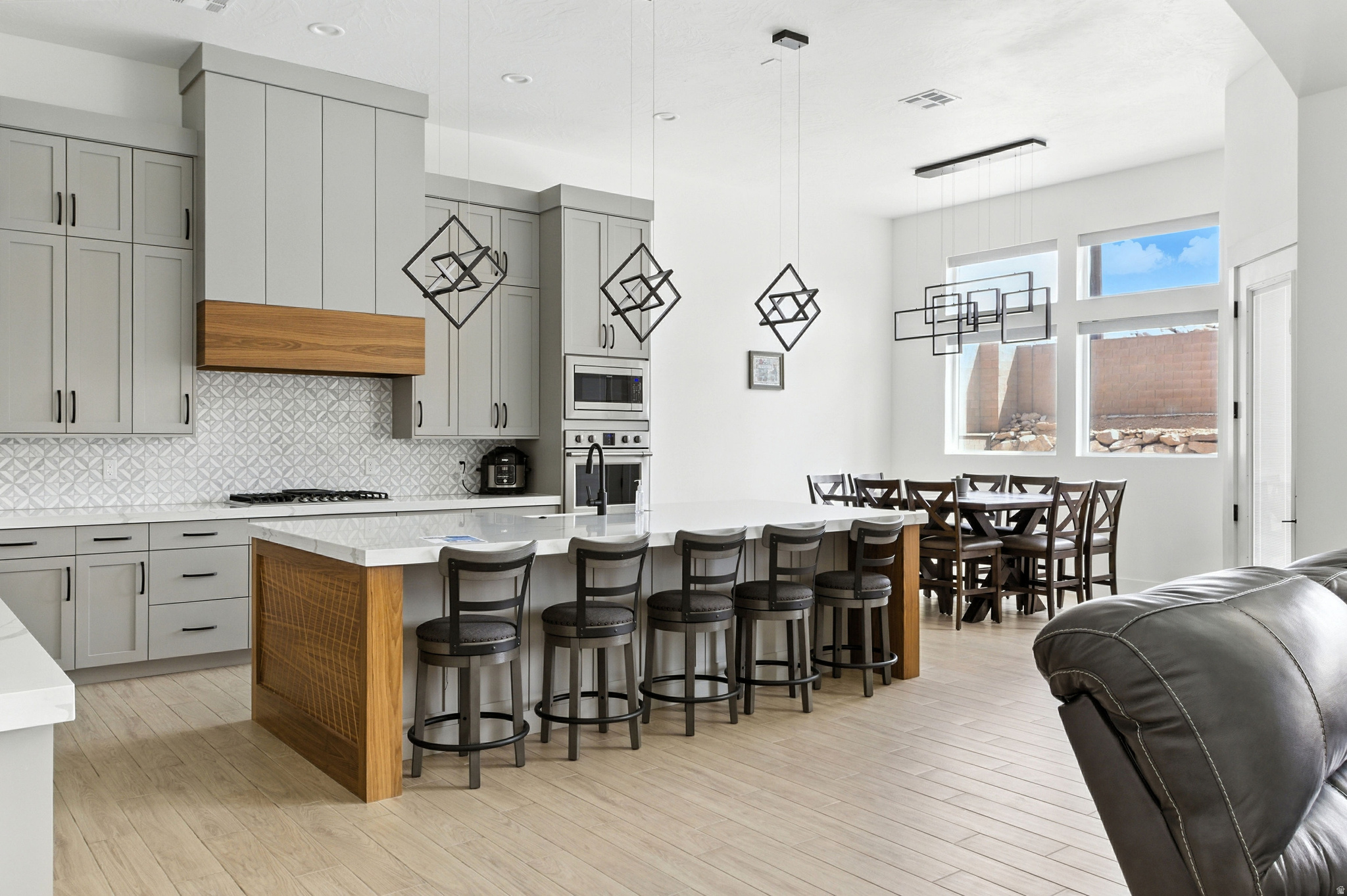 ANCESTOR ESTATES PH - Residential