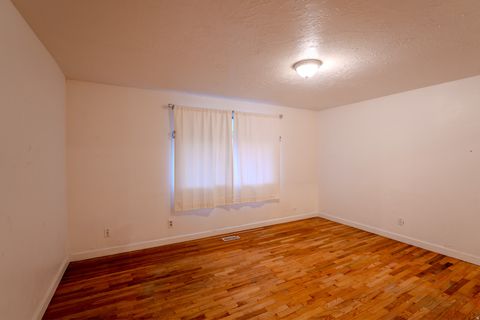 Tiny photo for 10522 S AMARYLLIS ST, Sandy, UT 84094 (MLS # 2135648)