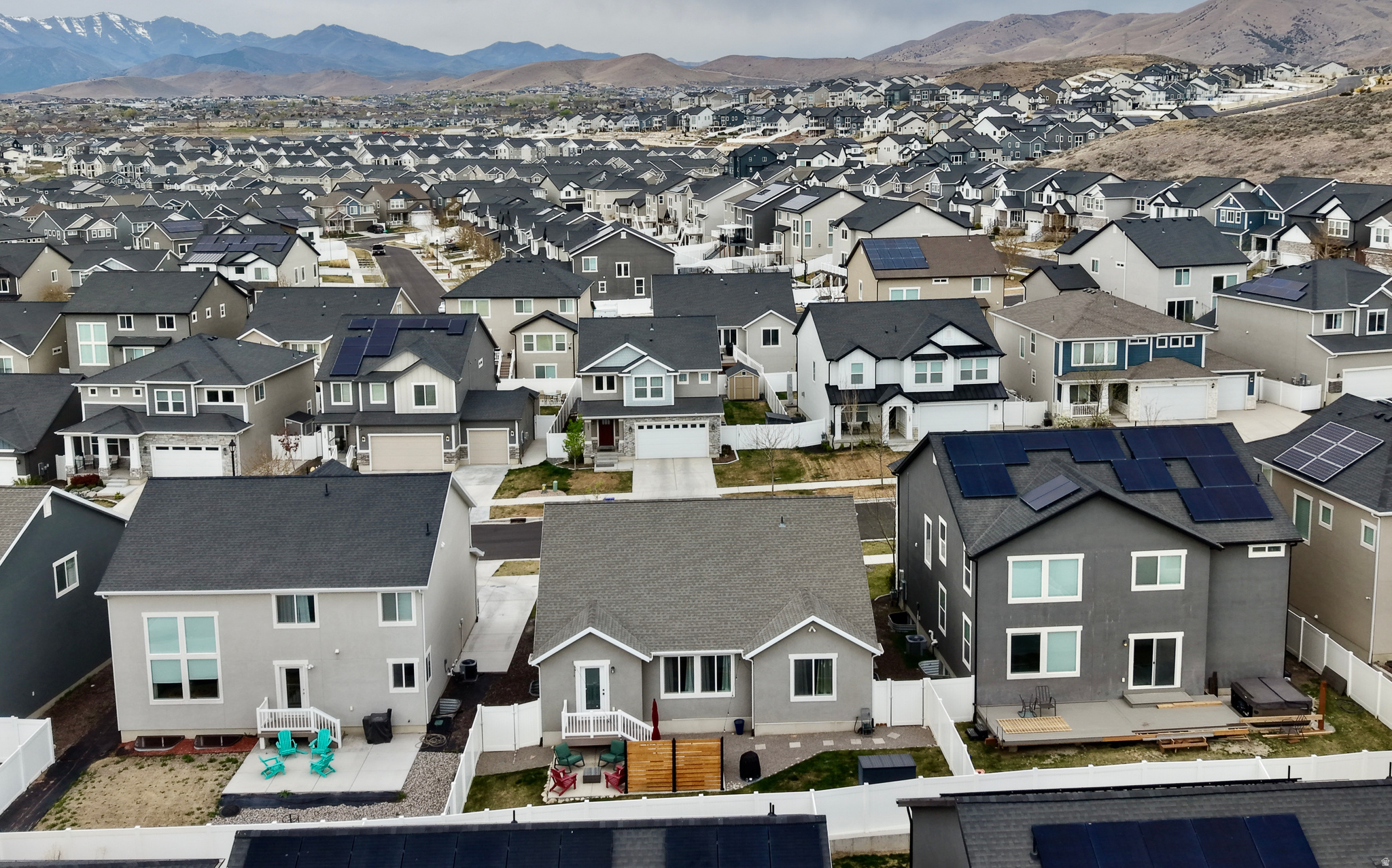 QUAILHILL - Residential