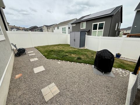 Tiny photo for 128 N FOXMOOR WAY, Saratoga Springs, UT 84045 (MLS # 2147323)