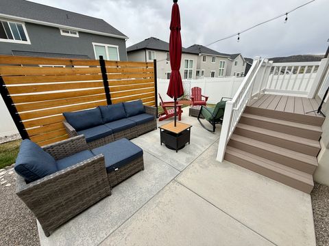 Tiny photo for 128 N FOXMOOR WAY, Saratoga Springs, UT 84045 (MLS # 2147323)