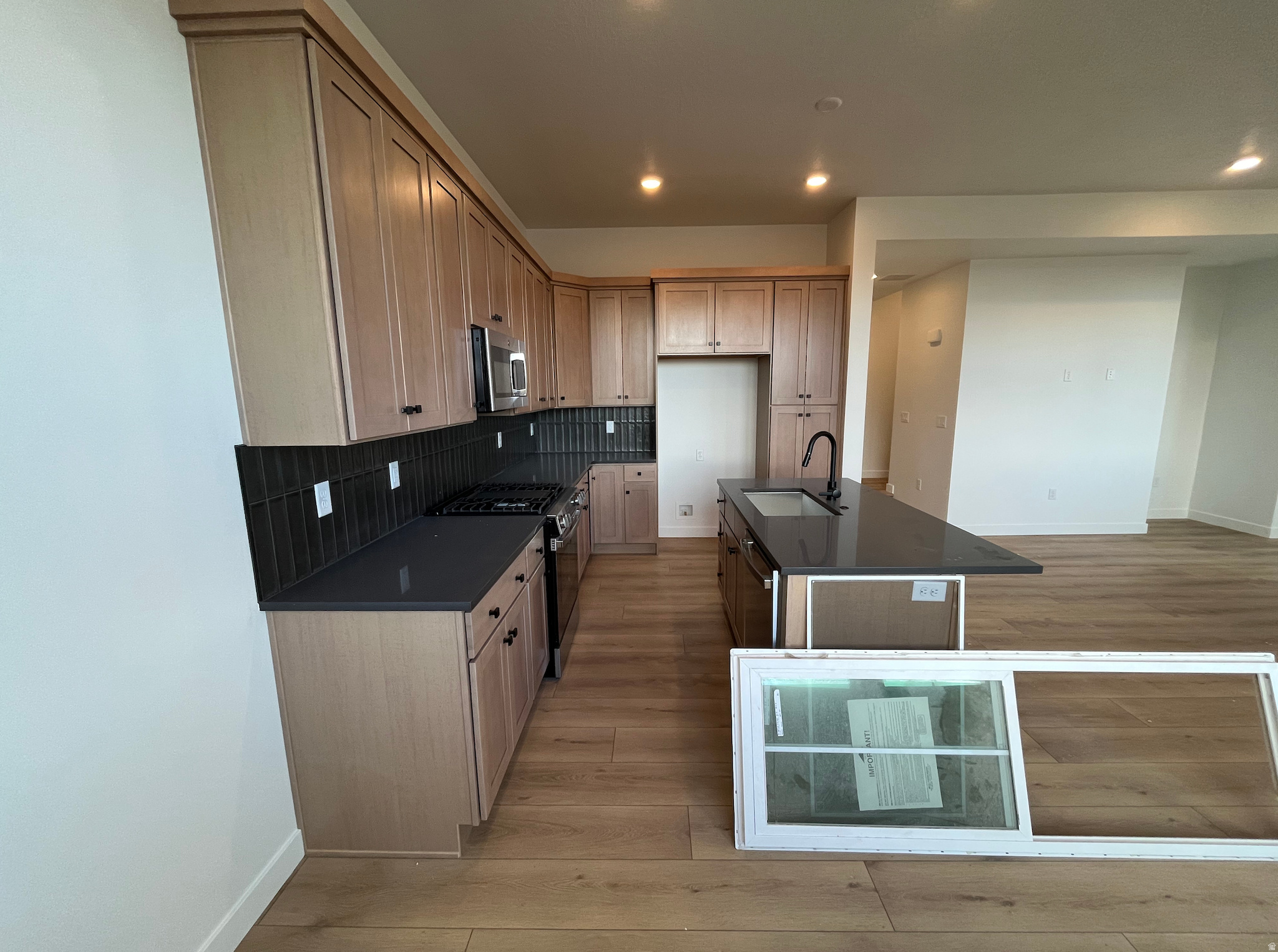 HUNTINGTON RANCH - Residential Income