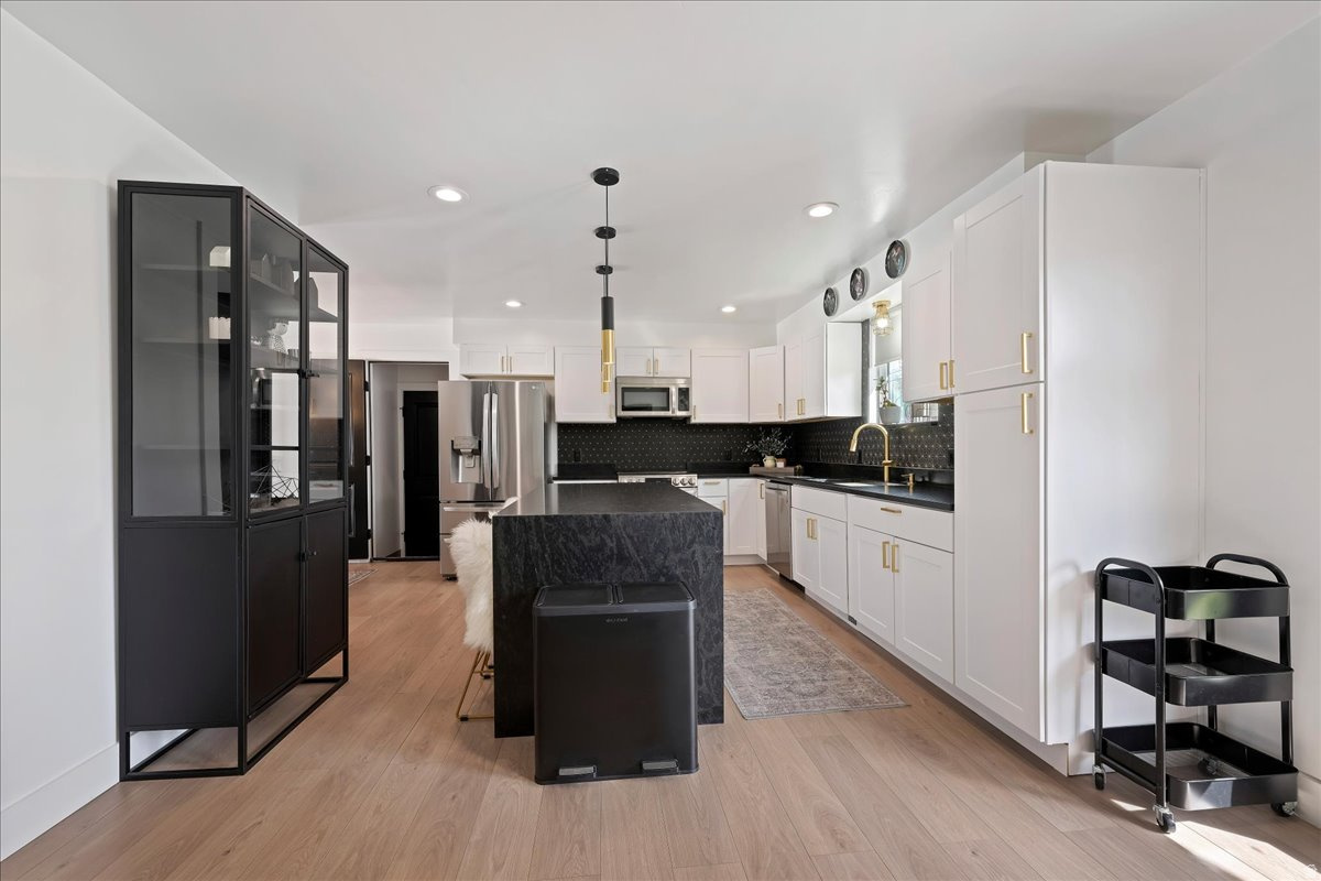 GRANDVIEW GARDENS - Residential