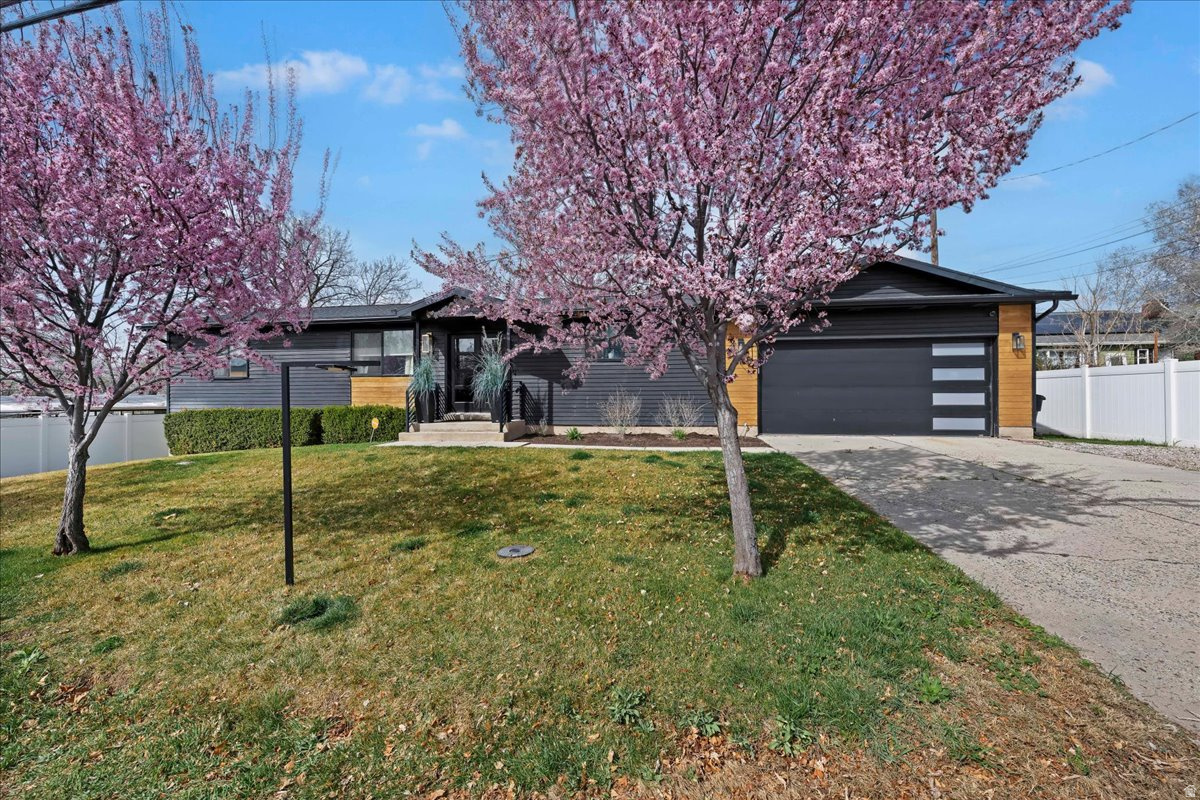 GRANDVIEW GARDENS - Residential