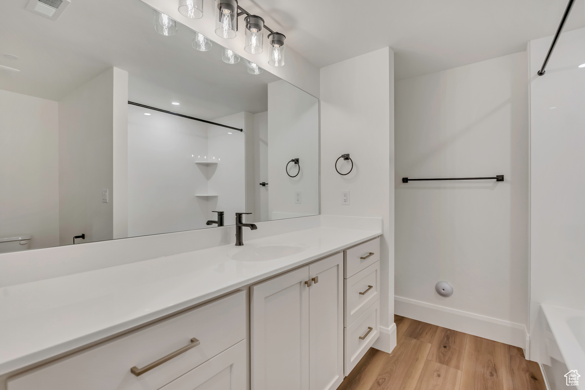 ABBEY ROAD COMMUNITY - Residential