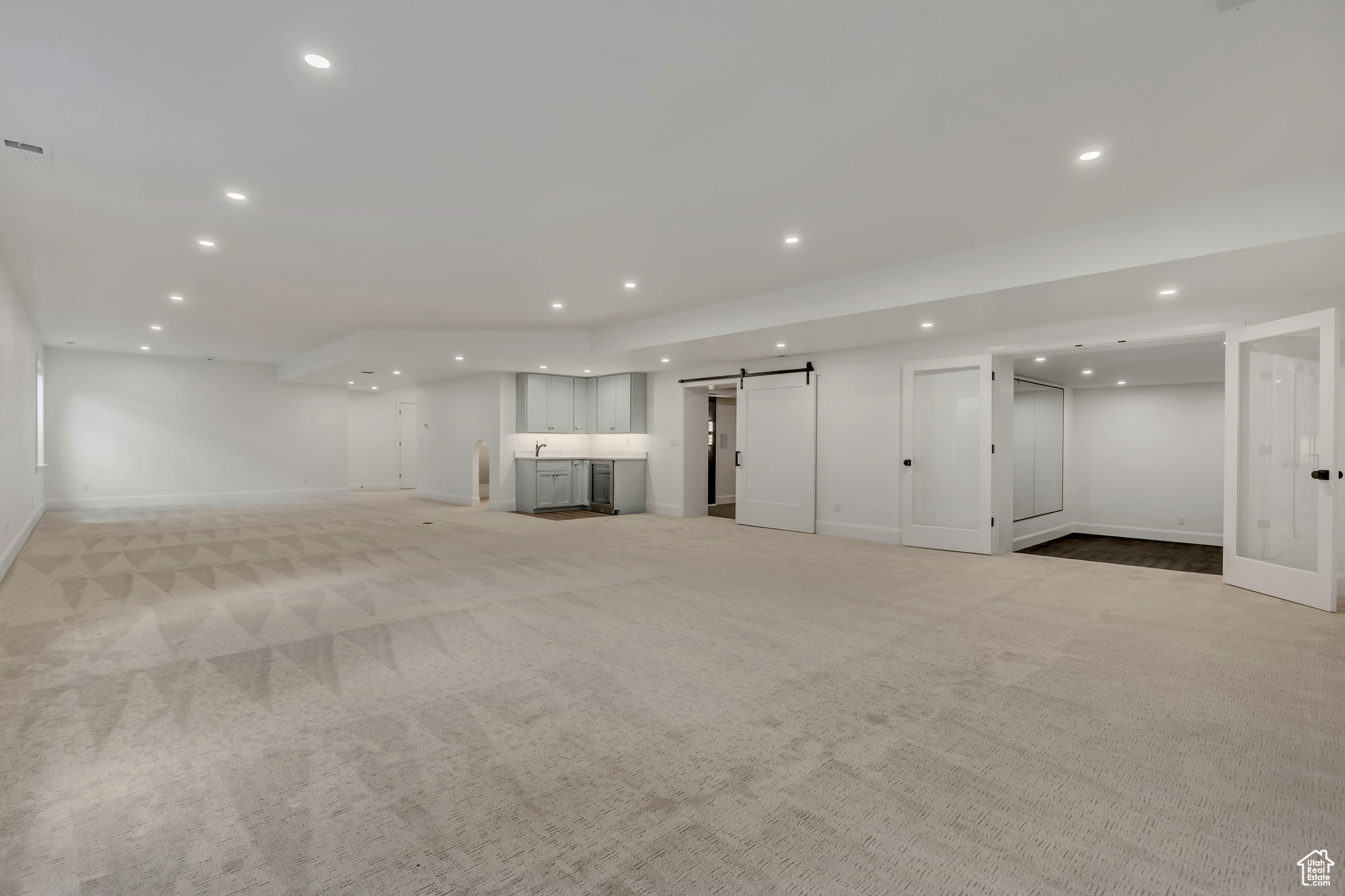 ABBEY ROAD COMMUNITY - Residential