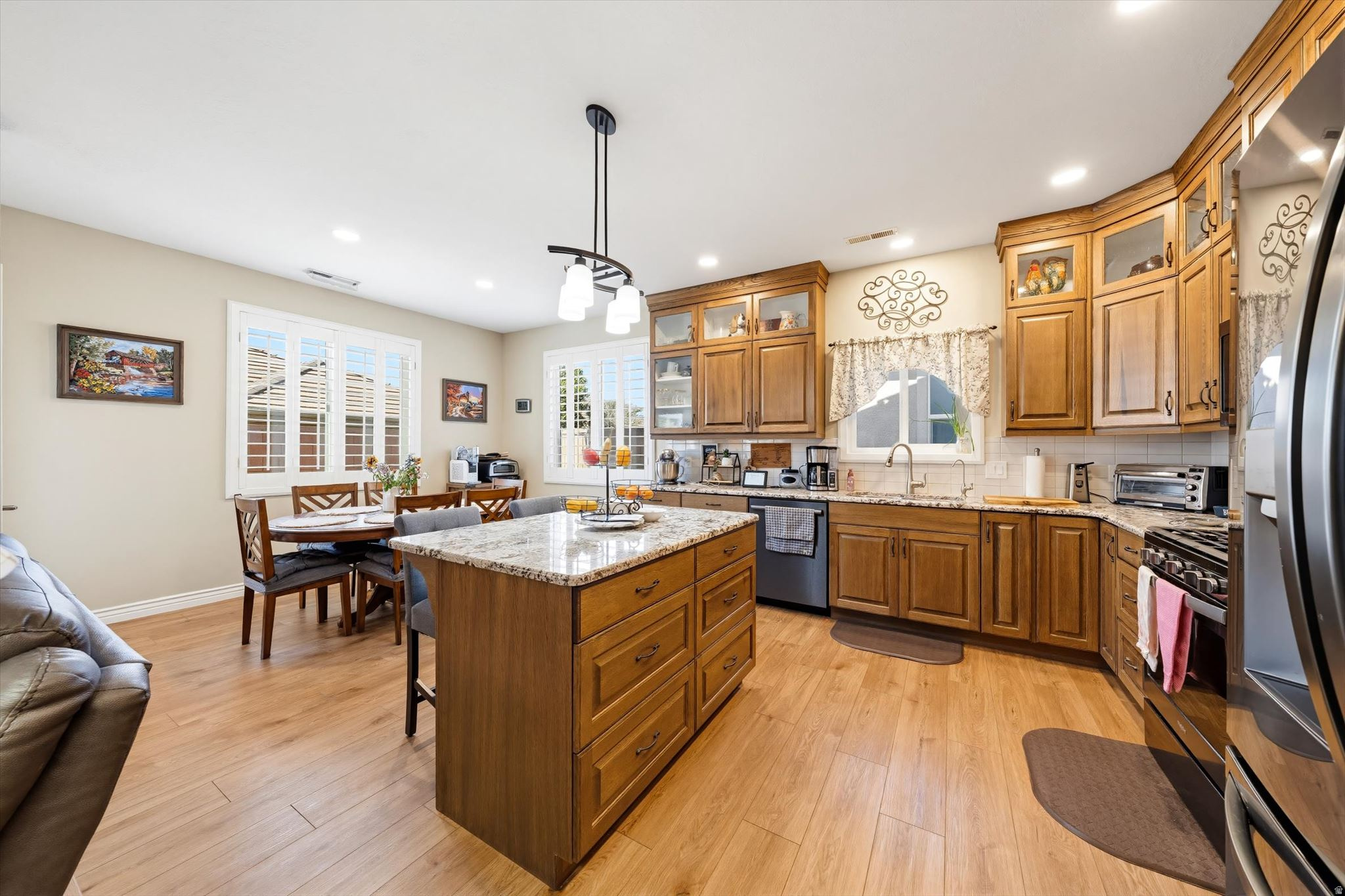 SPRINGFIELD TH 1 - Residential