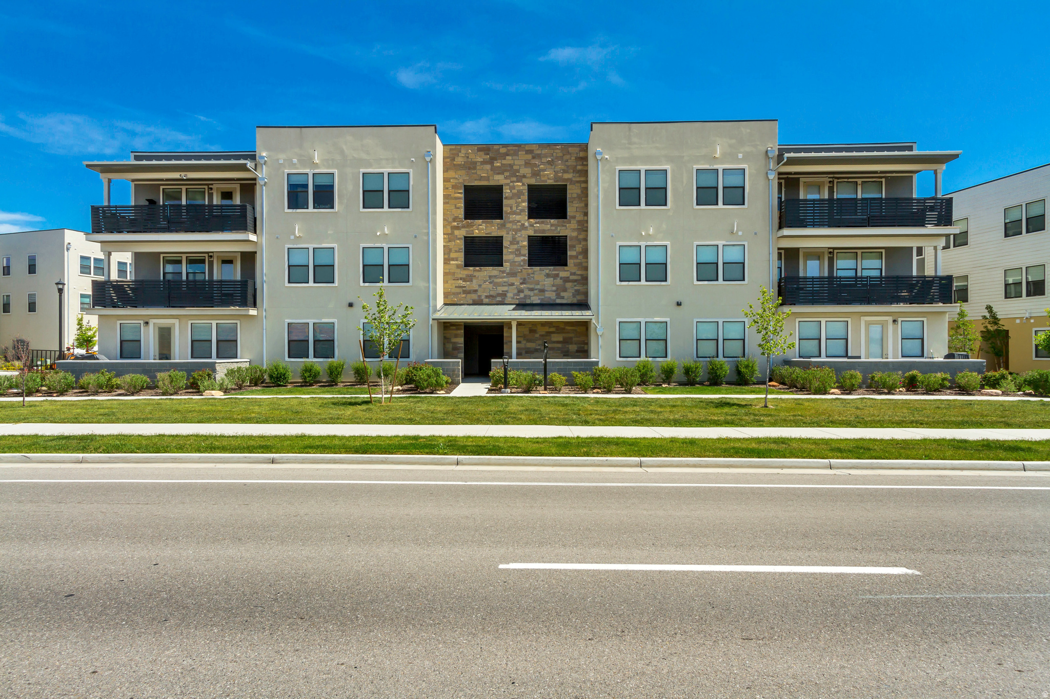 JORDAN HEIGHTS AT VIEW 78 PHASE 1 D - Residential