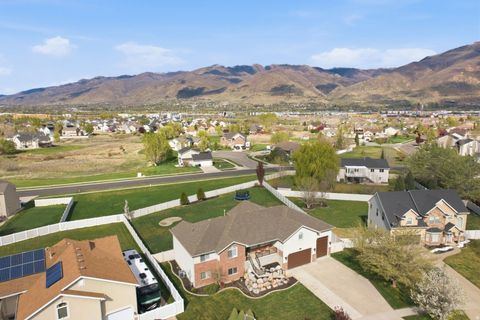 Tiny photo for 134 N WAGON WHEEL CIR, Farmington, UT 84025 (MLS # 2148083)