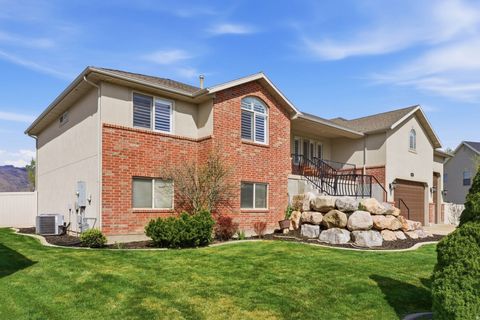 Tiny photo for 134 N WAGON WHEEL CIR, Farmington, UT 84025 (MLS # 2148083)