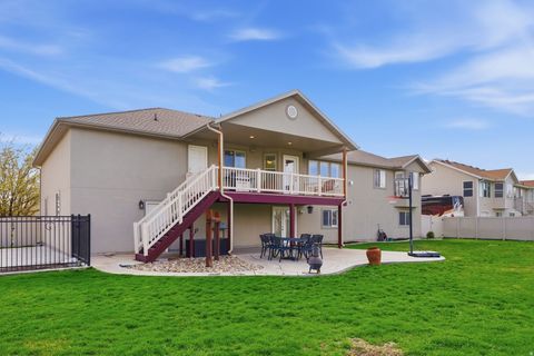 Tiny photo for 134 N WAGON WHEEL CIR, Farmington, UT 84025 (MLS # 2148083)