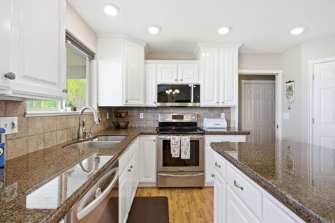 Tiny photo for 134 N WAGON WHEEL CIR, Farmington, UT 84025 (MLS # 2148083)