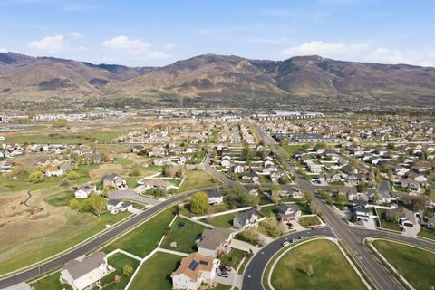 Tiny photo for 134 N WAGON WHEEL CIR, Farmington, UT 84025 (MLS # 2148083)