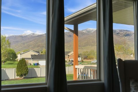 Tiny photo for 134 N WAGON WHEEL CIR, Farmington, UT 84025 (MLS # 2148083)