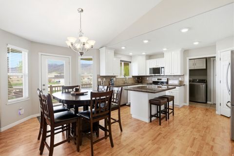 Tiny photo for 134 N WAGON WHEEL CIR, Farmington, UT 84025 (MLS # 2148083)