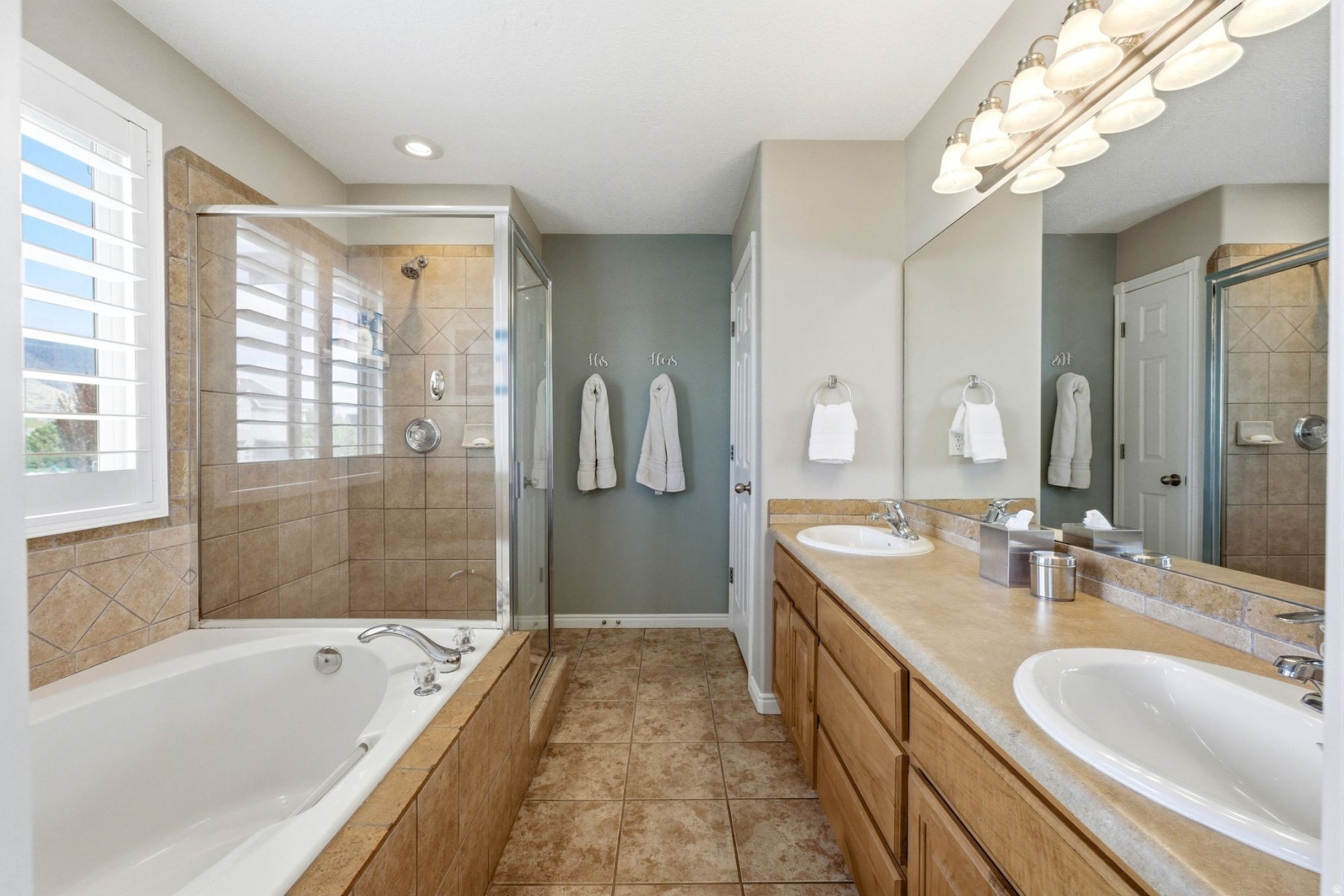 FARMINGTON RANCHES - Residential