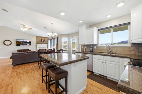 Tiny photo for 134 N WAGON WHEEL CIR, Farmington, UT 84025 (MLS # 2148083)