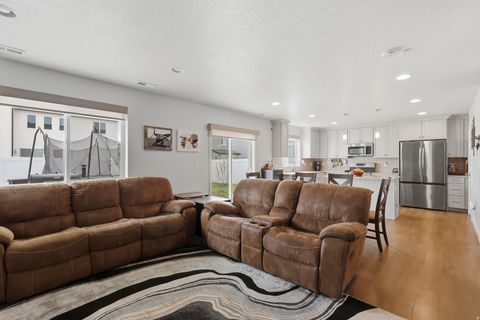 Tiny photo for 2927 S 2600 W, Syracuse, UT 84075 (MLS # 2151043)
