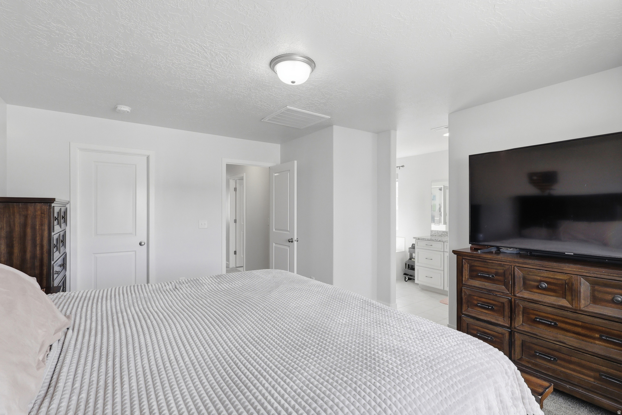 SHORELINE BAYVIEW - Residential