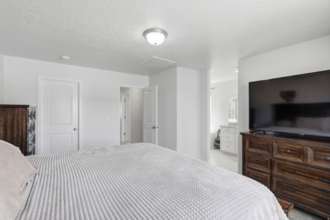 Tiny photo for 2927 S 2600 W, Syracuse, UT 84075 (MLS # 2151043)