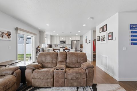 Tiny photo for 2927 S 2600 W, Syracuse, UT 84075 (MLS # 2151043)
