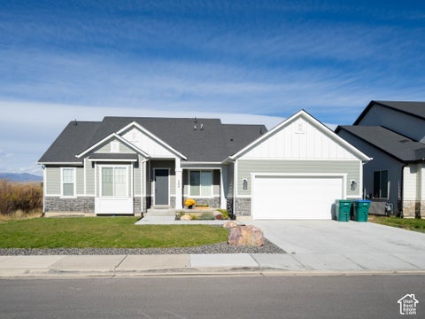 Photo of 704 S WATER WAY RD, Lehi, UT 84043 (MLS # 2192465)