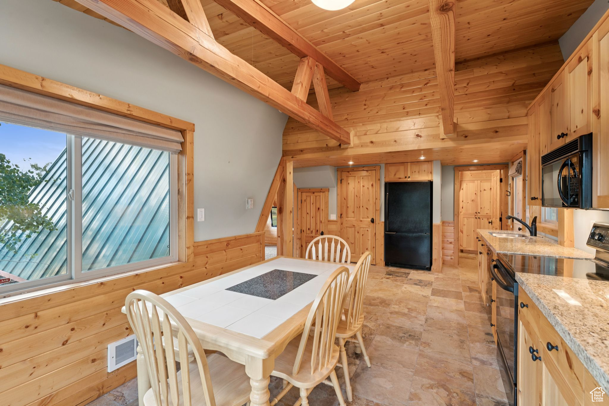 TIMBER LAKES - Residential