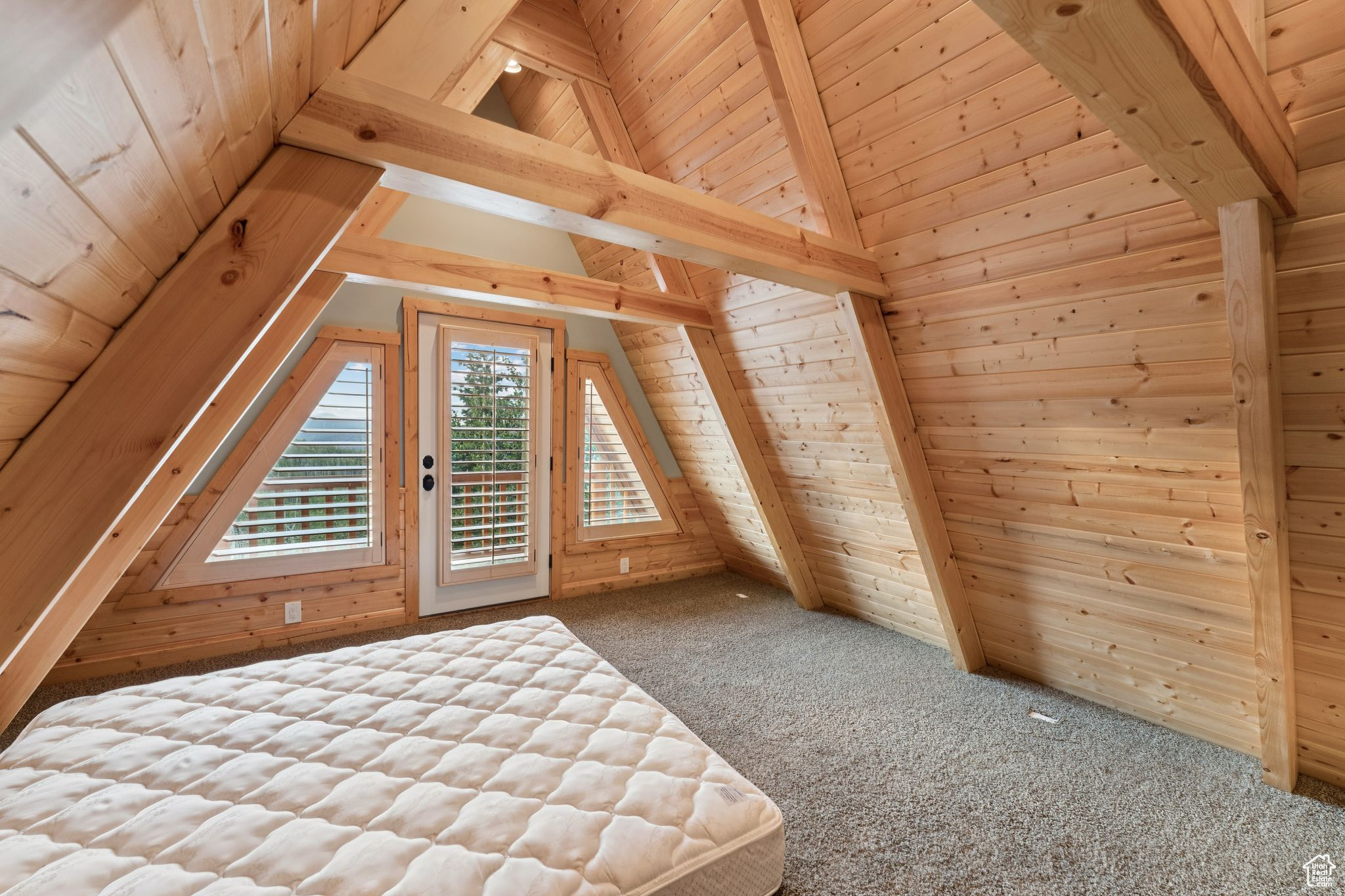 TIMBER LAKES - Residential