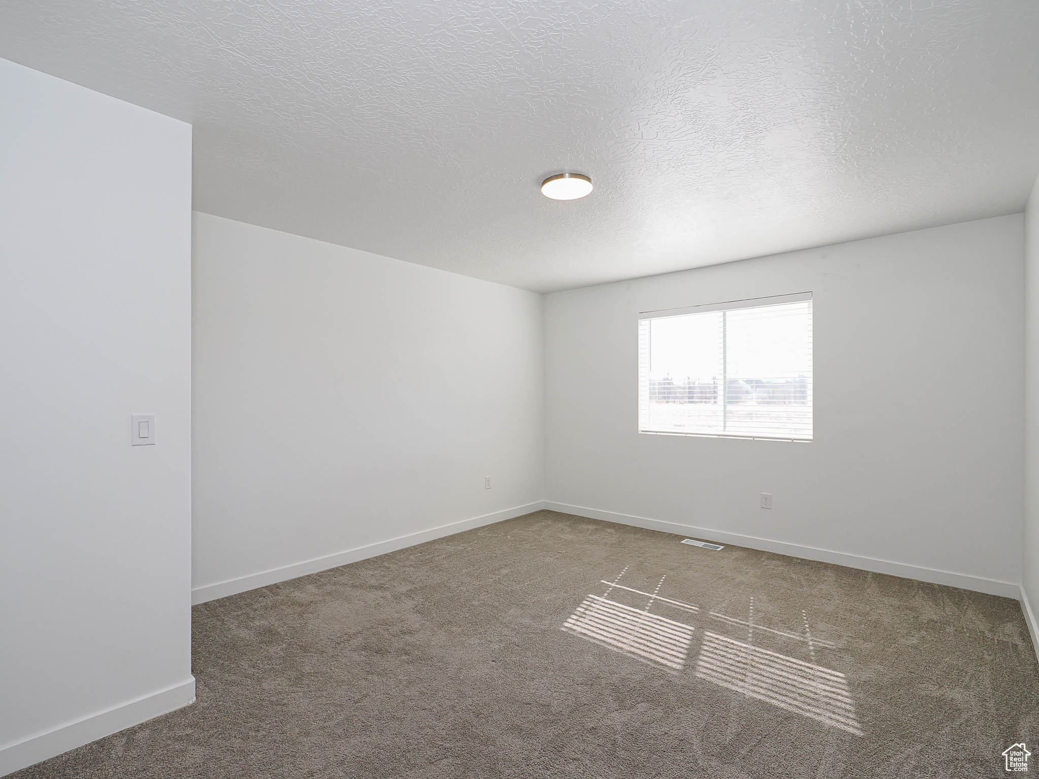 425 W Domain Ln, Grantsville, Utah image 14