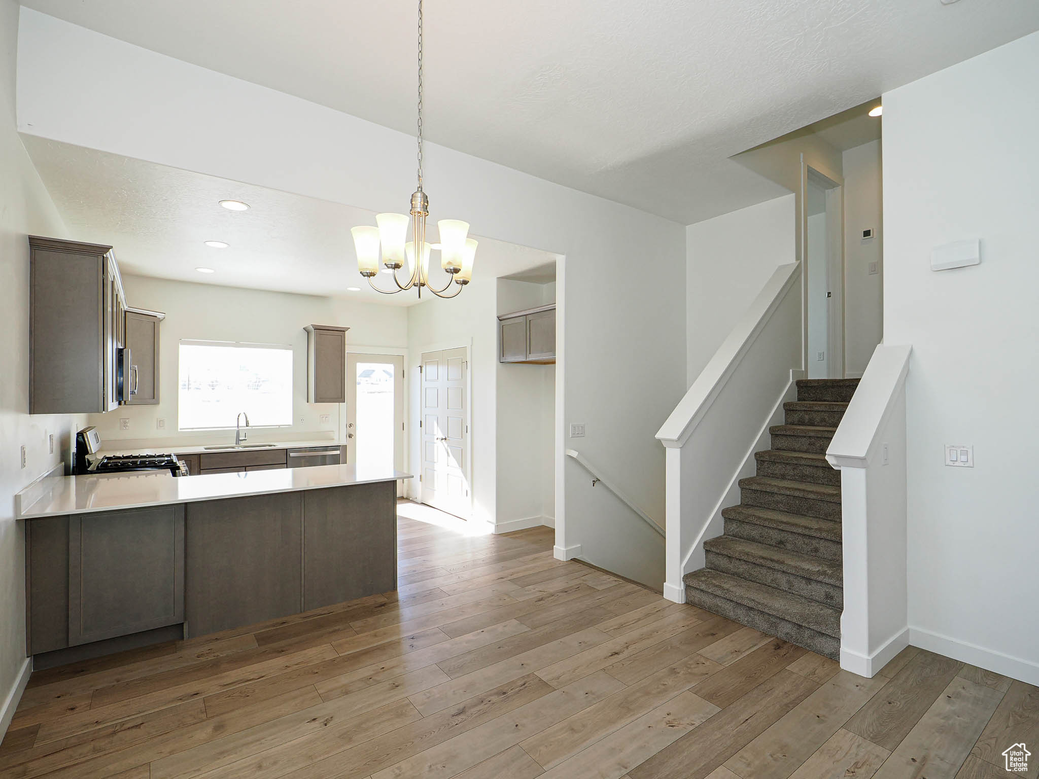 425 W Domain Ln, Grantsville, Utah image 2