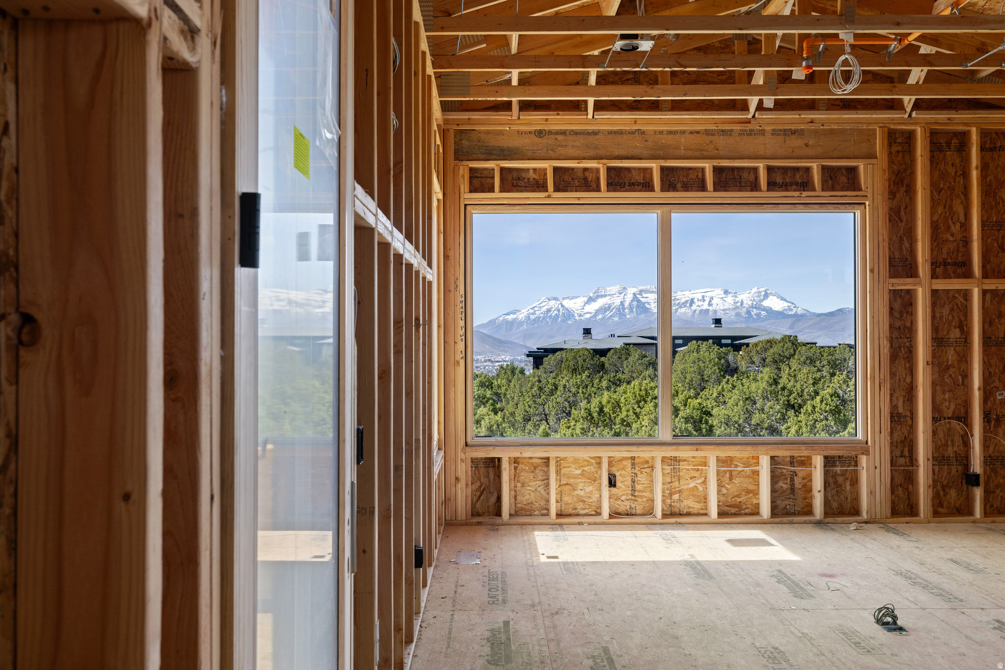 RED LEDGES - Residential