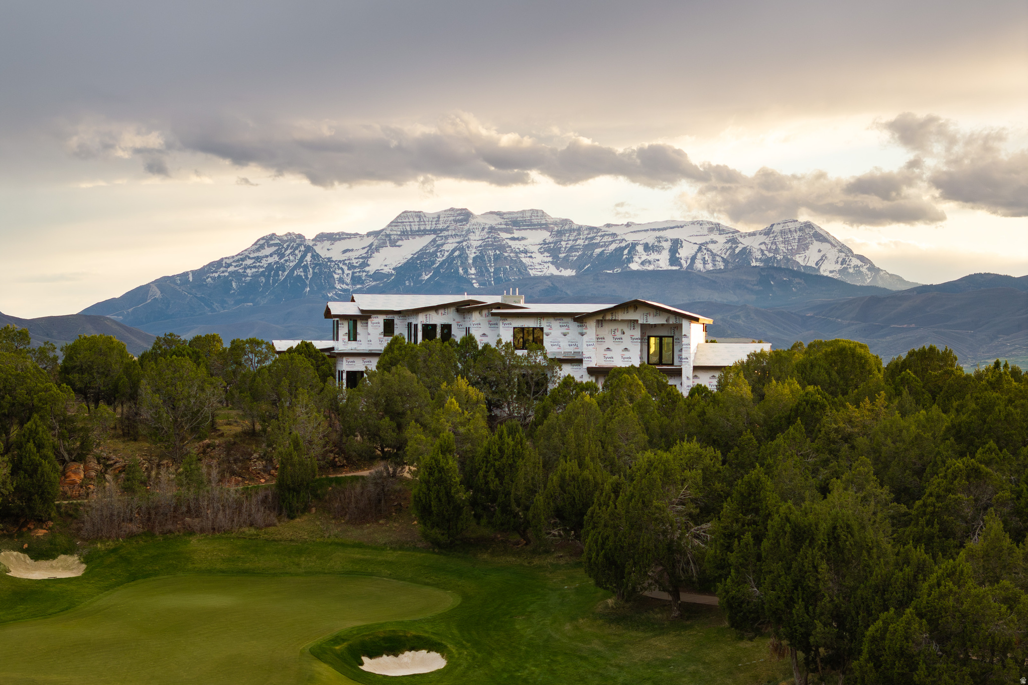 RED LEDGES - Residential