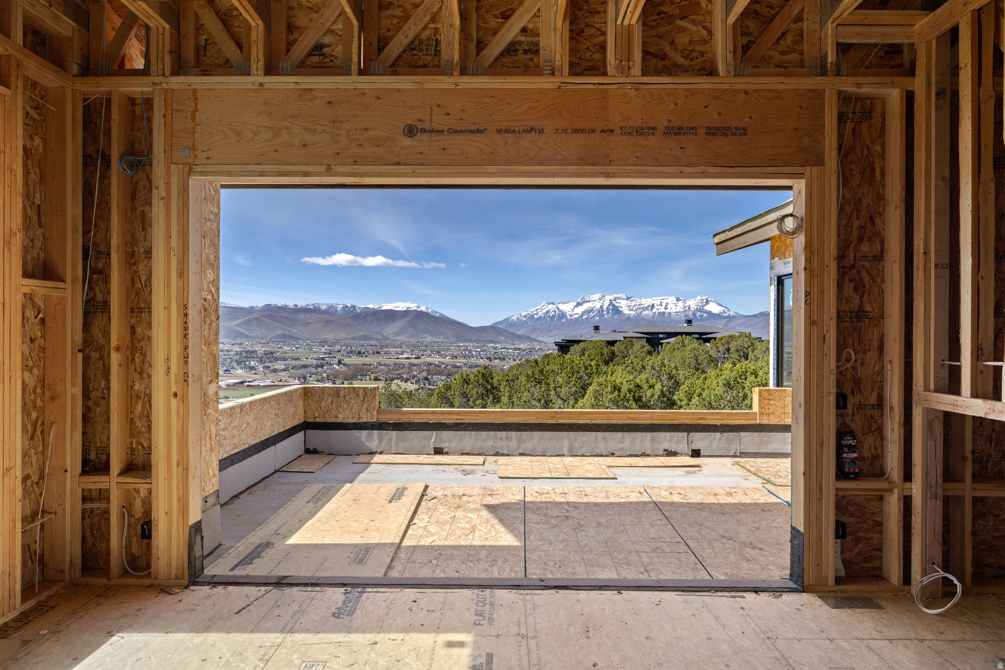 RED LEDGES - Residential