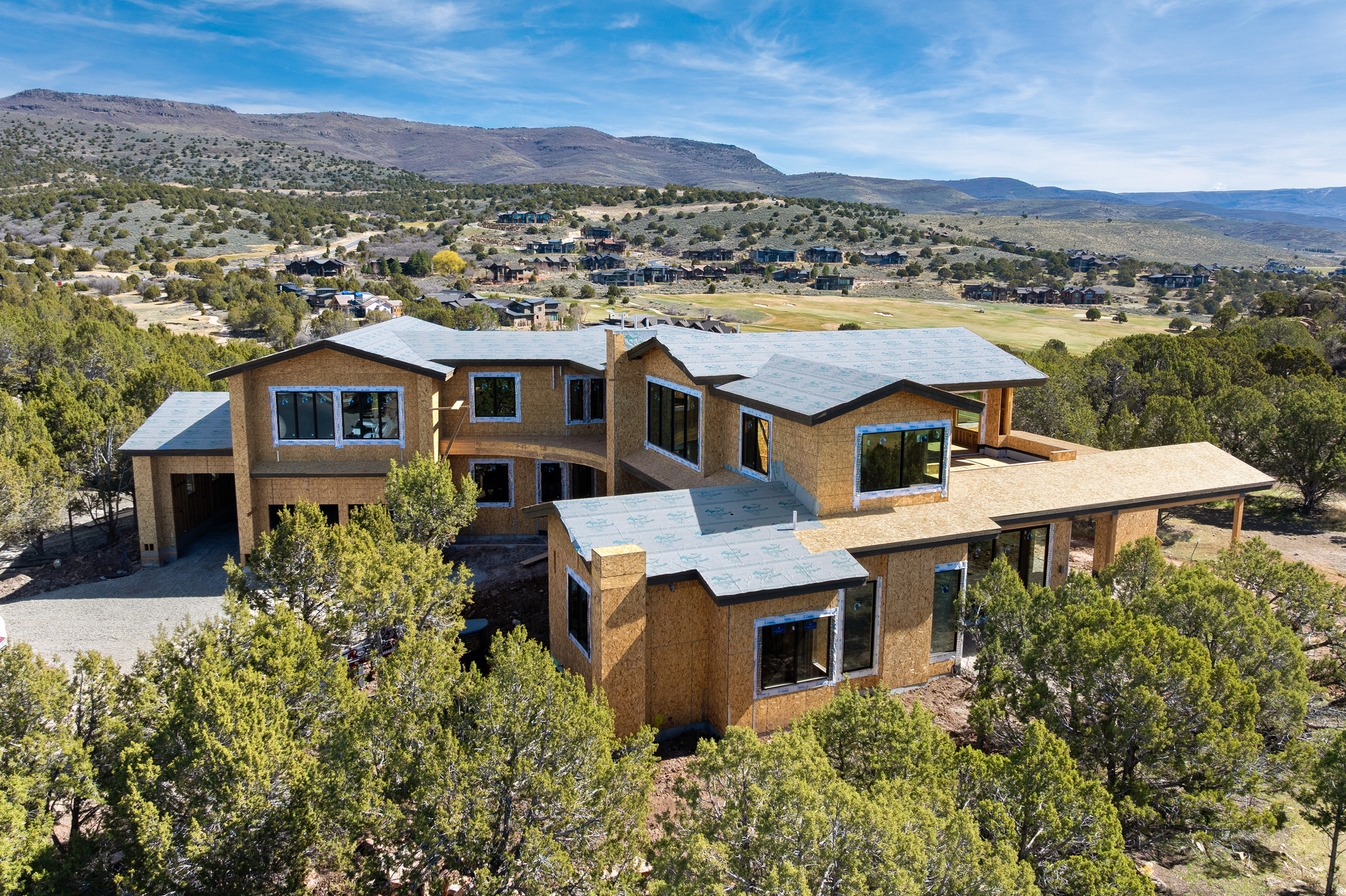 RED LEDGES - Residential
