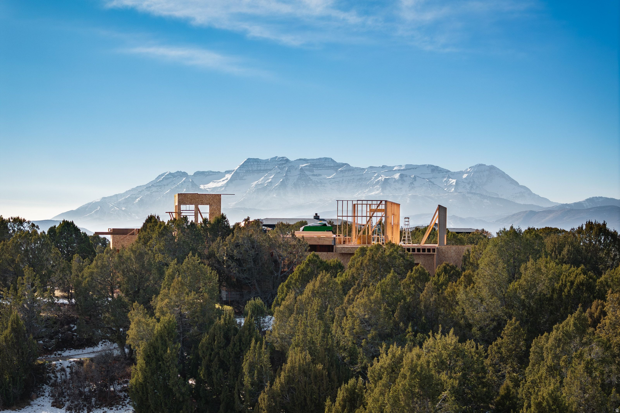 RED LEDGES - Residential