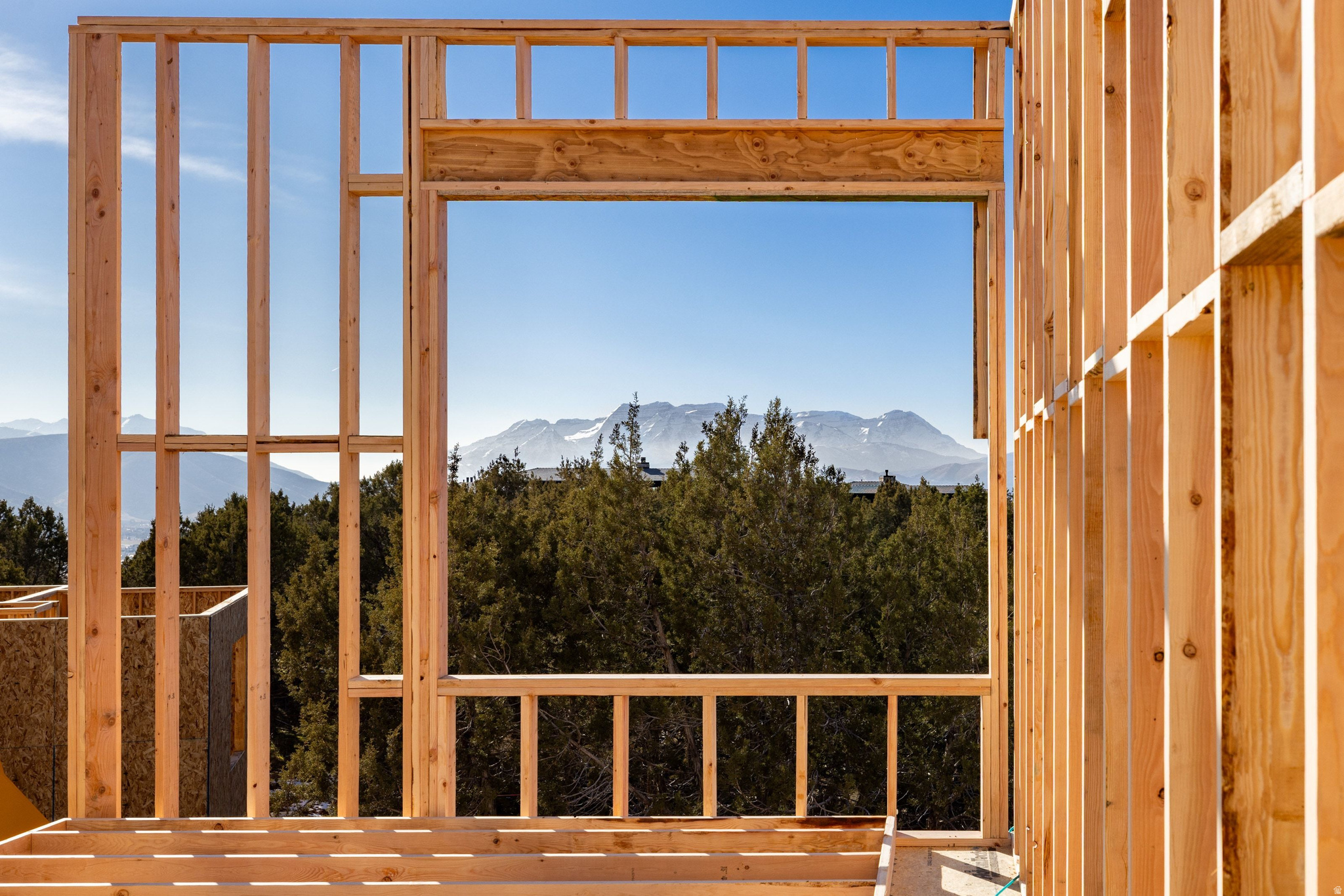 RED LEDGES - Residential